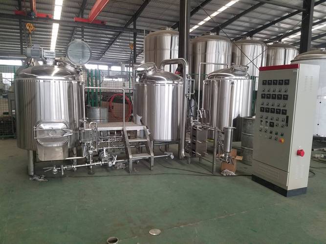 云龙全套啤酒设备一套多少钱？开精酿厂到底得配齐哪些？